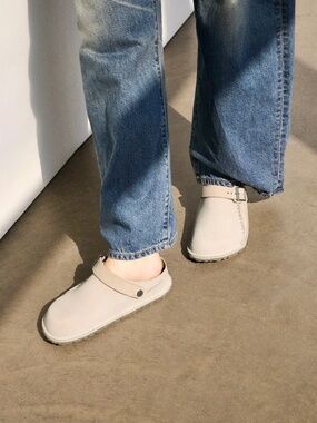 BIRKENSTOCK Lutry Premium Suede Clog in Oyster - 38/ 7